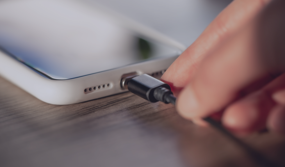 Замена стекла iPhone: процесс и гарантии